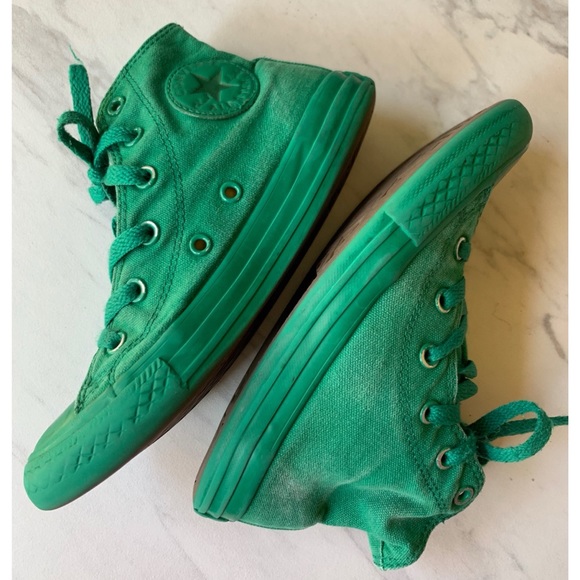 green converse hi tops